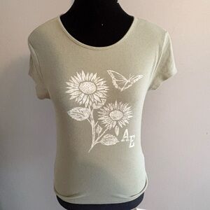 American Eagle Outfitters Cream Fitted Short Sleeve T-Shirt